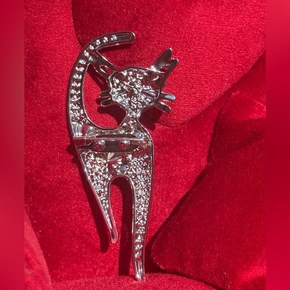 NWT! Sparkling Cat Green Rhinestone Brooch with Green Gems - Picture 3 of 5